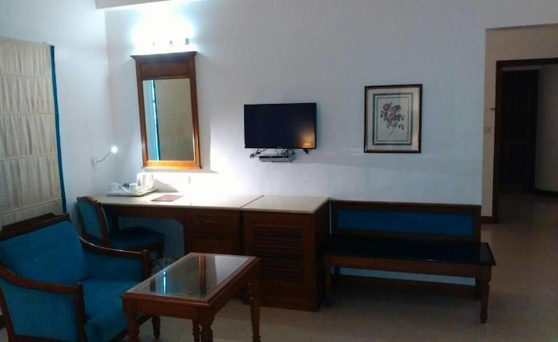 The Avenue Center Hotel Kochi Exterior foto